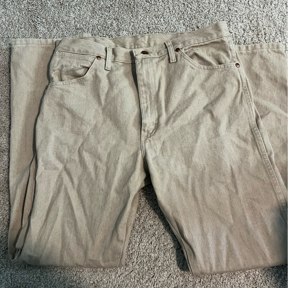 Wrangler light tan khaki pant - 34x32